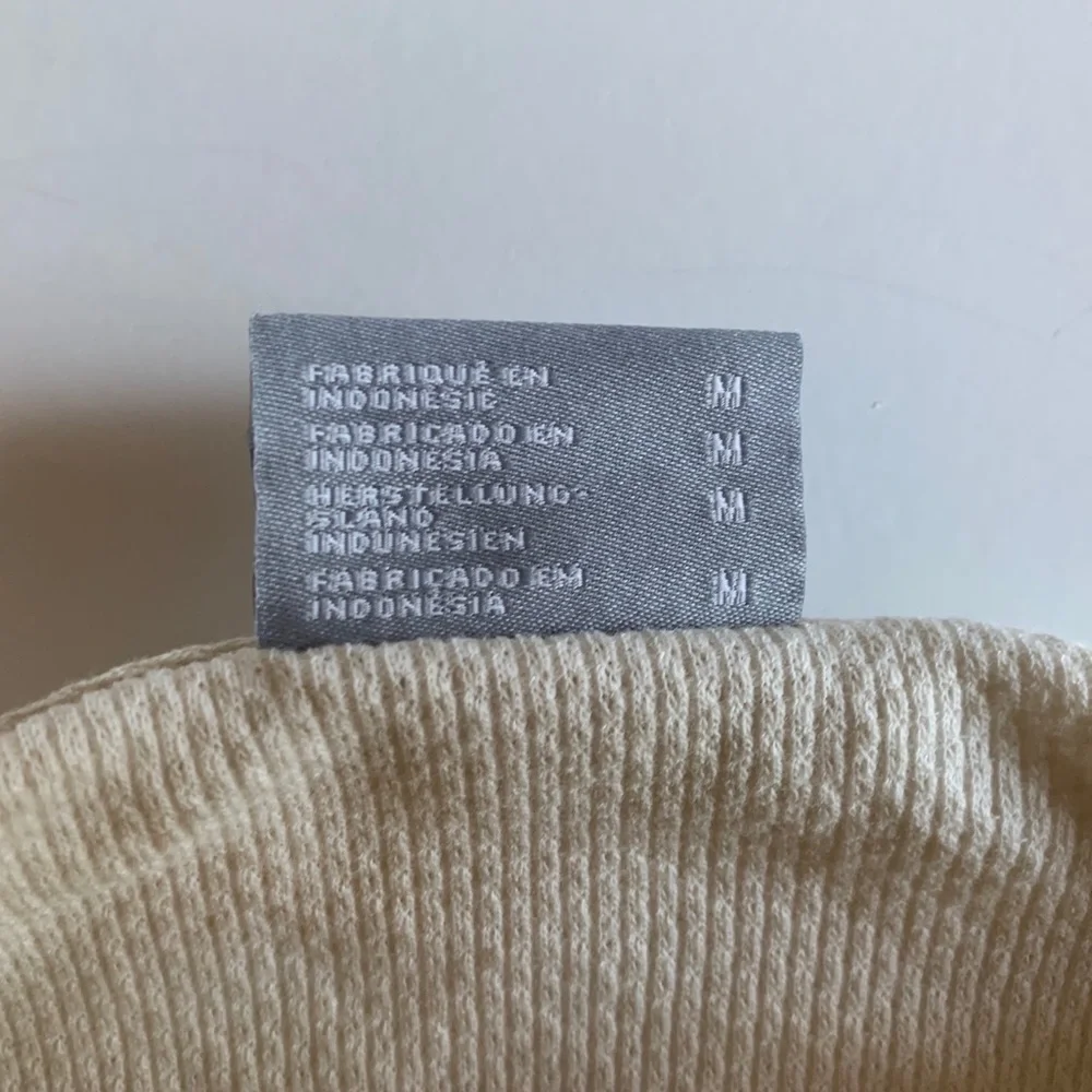 COPY - A cute columbia long sleeve shirt - Picture 7 of 11